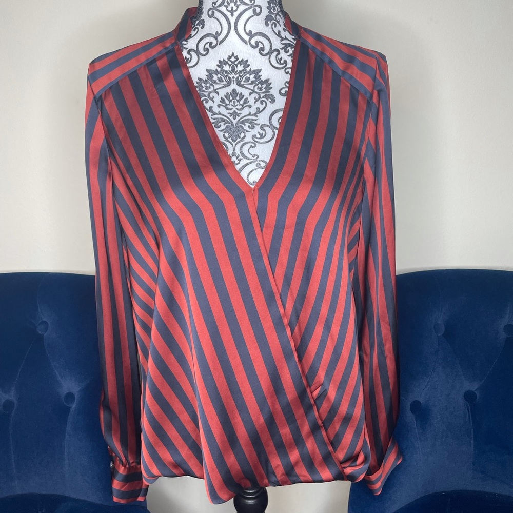Vince Camuto blouse size  medium